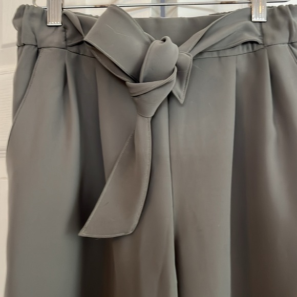 Lululemon green wide leg cropped dress pants - Picture 2 of 7